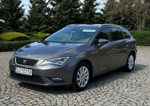 seat leon dolnośląskie Seat Leon cena 39900 przebieg: 231500, rok produkcji 2016 z Legnica